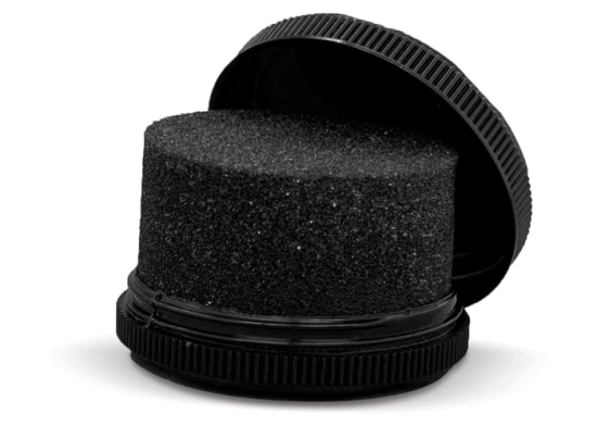 Shoe polish | Container with black sponge | Black or white | Black