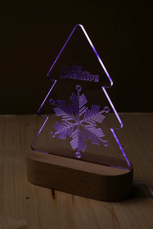 Christmas tree light | Acrylic and Wood |14,5×20,5×6 cm | LED light | Transparent;natural