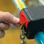 Schlüsselanhänger mit abnehmbarer Münze | Metall | Verschiedene Farben