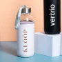 Trinkflasche | Glas | 420 ml | Schraubverschluss mit Sicherung | Neoprenhülle | Trageschlaufe