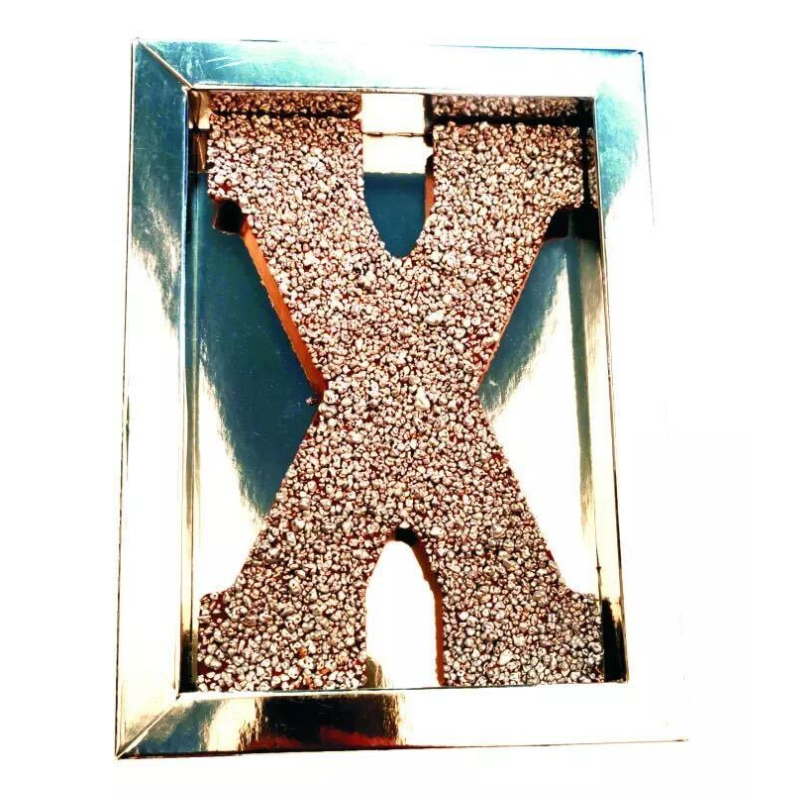 Lettre en chocolat de Noël | Chocolat au lait | Lettre X | 200 g | Chocolat au lait Lettre en chocolat de Noël | Chocolat au lait | Lettre X | 200 g | Chocolat au lait