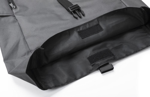 Rolltop-Rucksack | 600D rPET | 31 x 15 x 45 cm | Reißverschlusstaschen an den Seiten | Schwarz Rolltop-Rucksack | 600D rPET | 31 x 15 x 45 cm | Reißverschlusstaschen an den Seiten | Schwarz