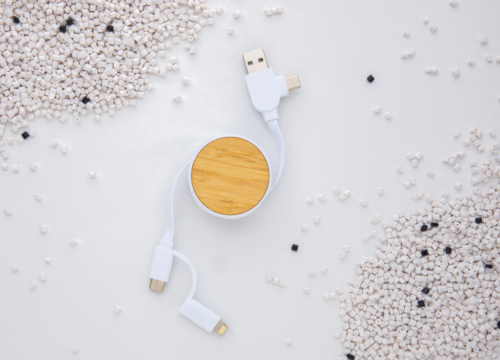 Einziehbares Kabel | Recyceltes Plastik & Bambus | 6-in-1 | weiß