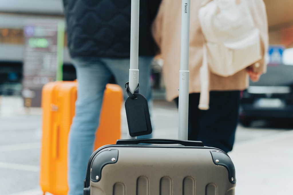 Étiquette bagage | Polyester recyclé RCS | Localisation mondiale | Compatible Apple Find My | Noir