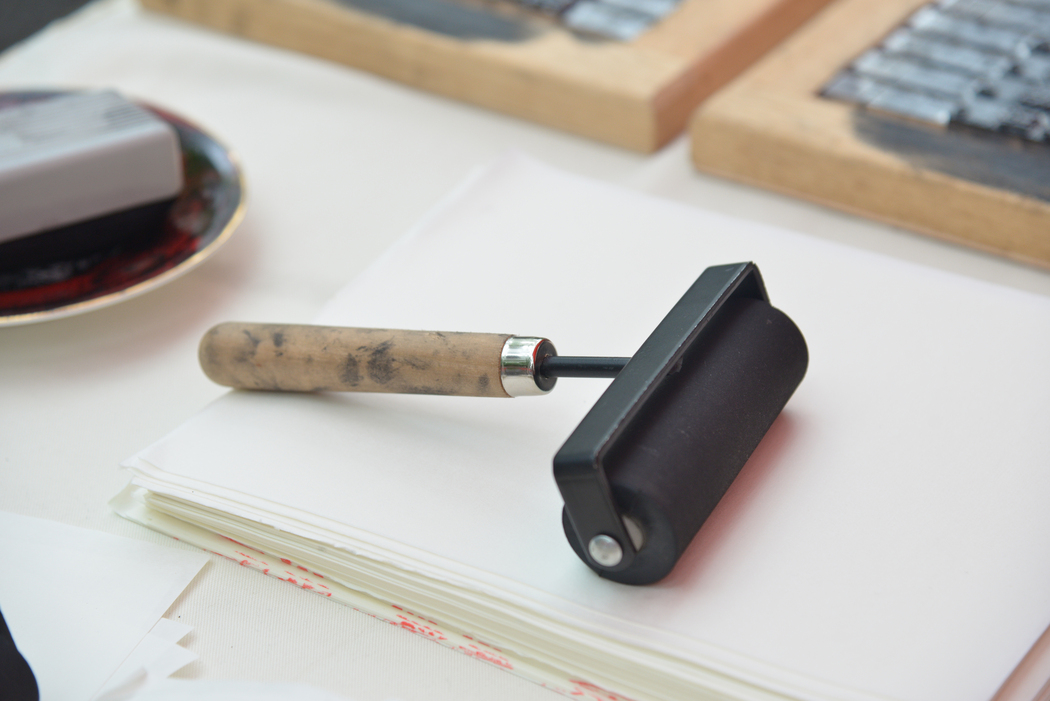 Example of pad printing on a fan handle
