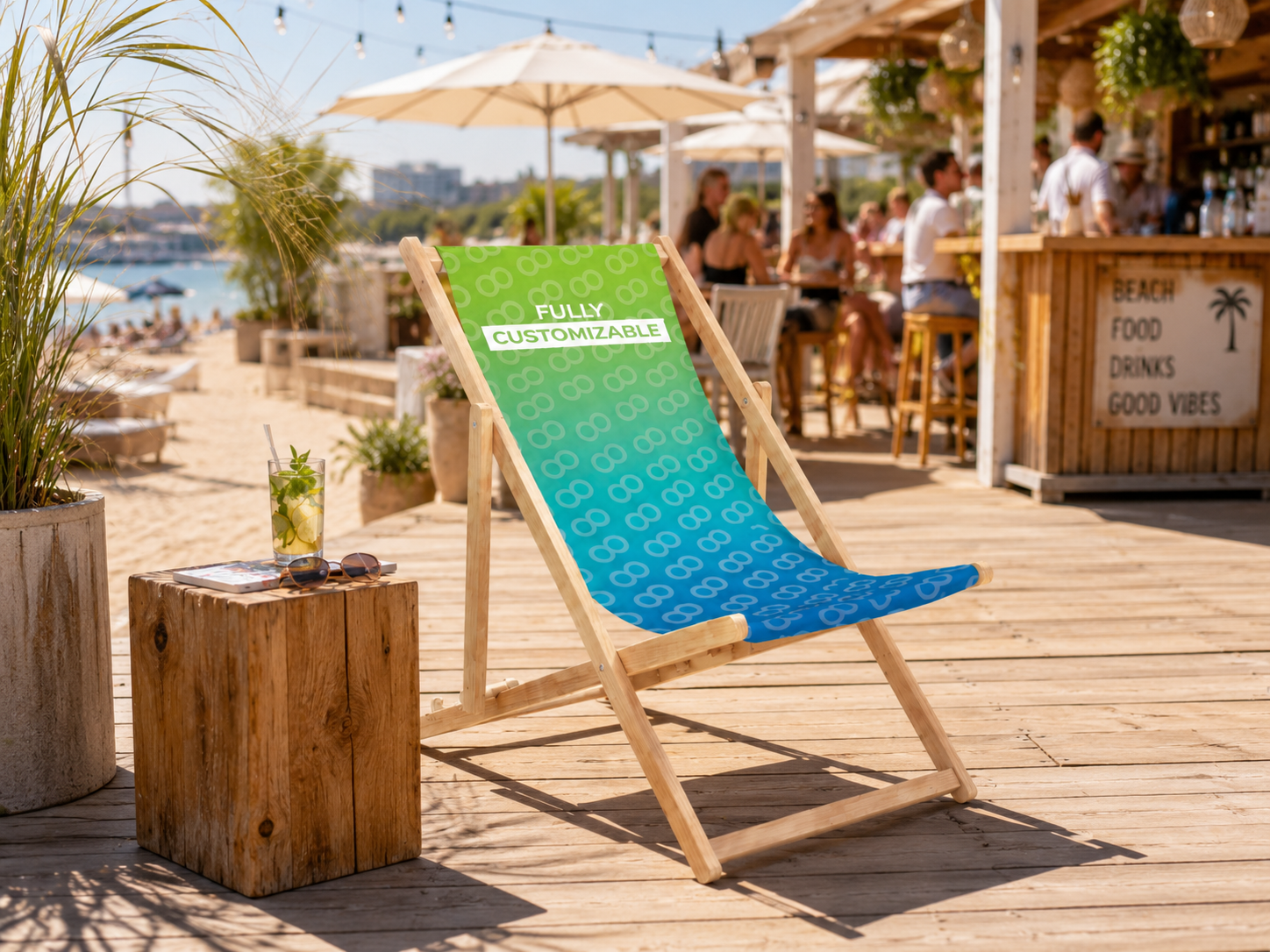 Bedruckter Outdoor-Stuhl am Strand