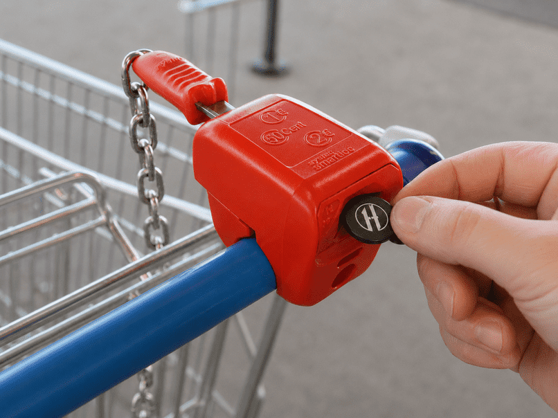 Bedruckter Einkaufswagenchip mit Logo am Schlüsselanhänger