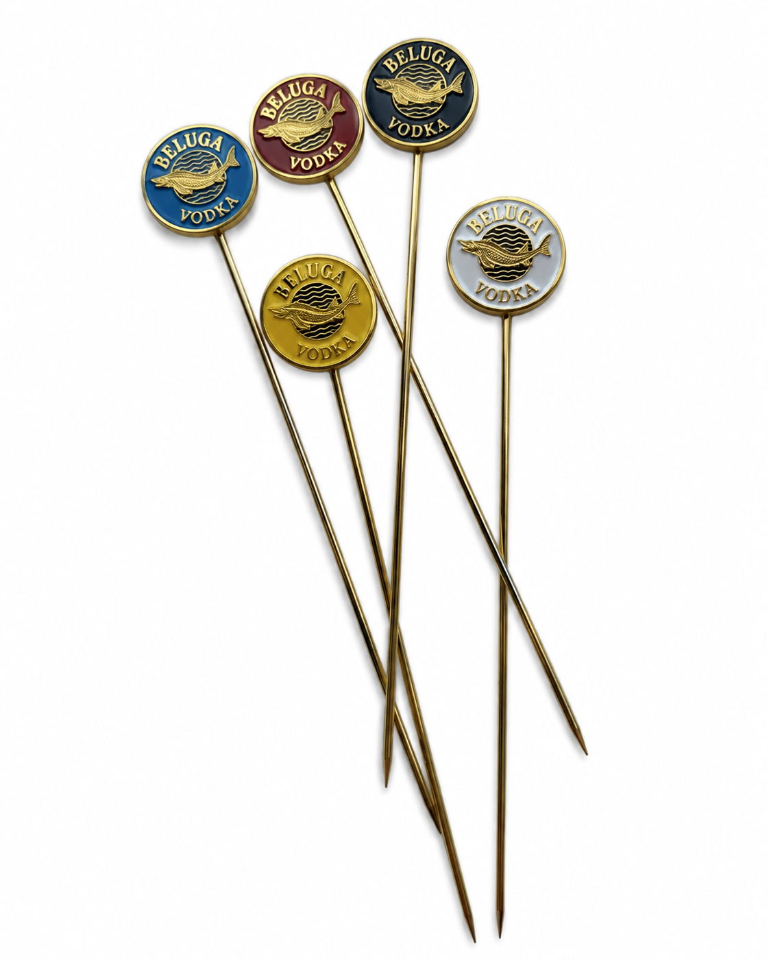 Goldene Beluga Vodka Cocktailspieße mit runden Emaille-Medaillons in fünf Farben mit dem Stör-Emblem